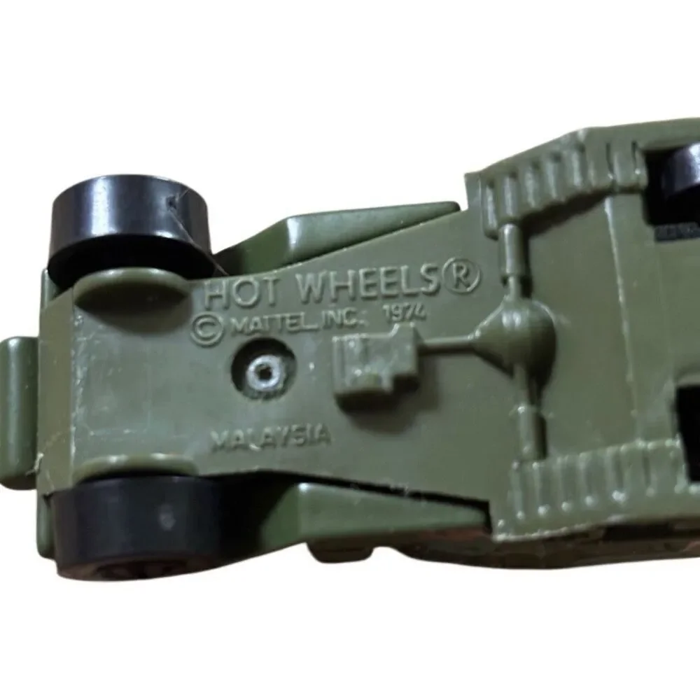 Vintage Hot Wheels 1974 Tank Gunner